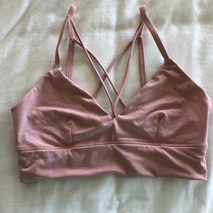 Used Alo yoga sports bra